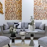 Loft In With Private Terrace & Jacuzzi Holiday home Milan