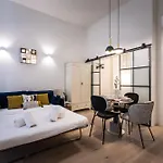 Holiday home Loft In With Private Terrace & Jacuzzi Milan
