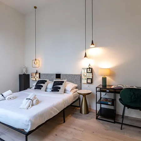 別荘 Loft In With Private Terrace & Jacuzzi ミラノ